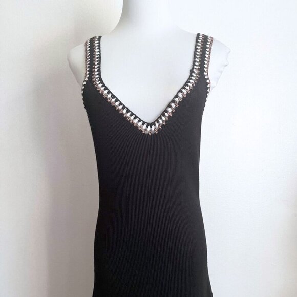 NWT CAROLINE CONSTAS BLACK RIBBED KNIT SLEEVELESS EMBROIDERED MIDI DRESS - Picture 4 of 12